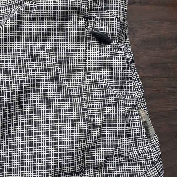 McKinley Aquamax Eon Black and Grey Plaid Print Nylon Jacket - Picture 9 of 16